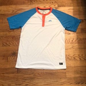 Two tone Nike SB Henley